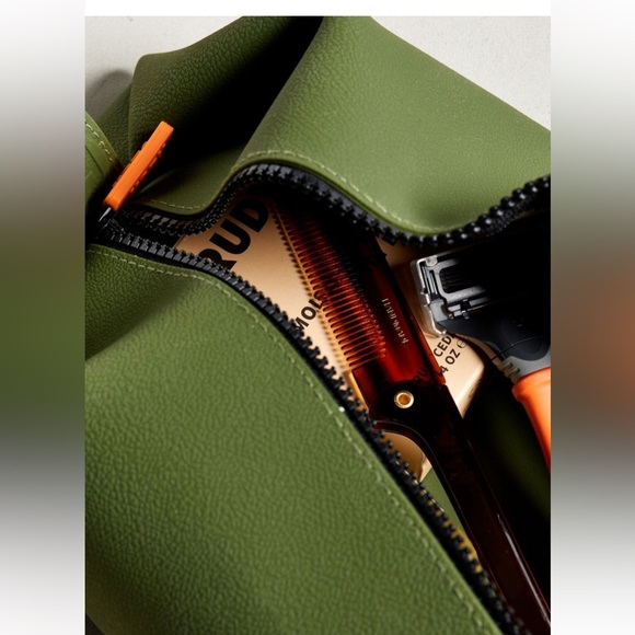 Tooletries The Koby Mini Dopp Kit Toiletries Bag, Anti Bacterial Green Silicone - Picture 11 of 16